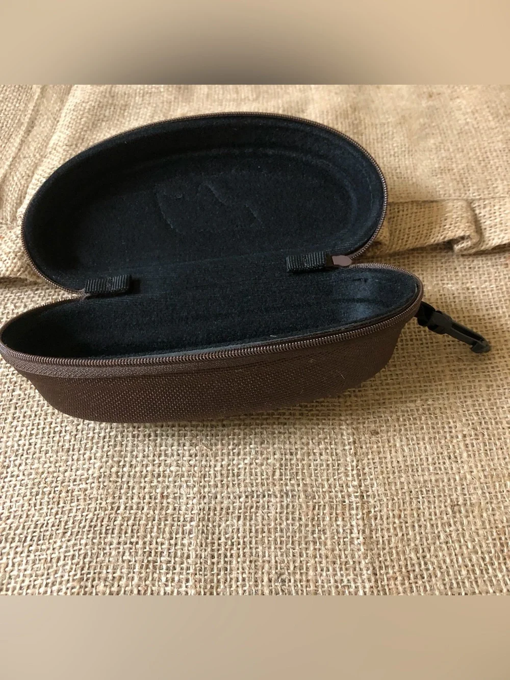 Maui Jim Brown Textured Eyeglasses/Sunglasses Case with Blue Logo - Like NEW!